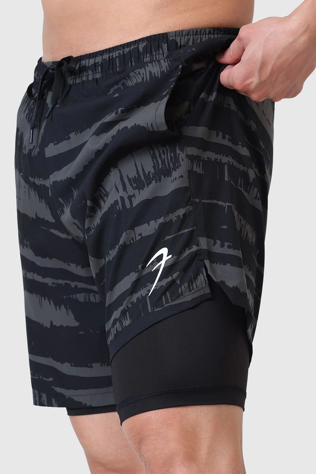 2 in 1 Printed Compression Shorts Olive - Image 4