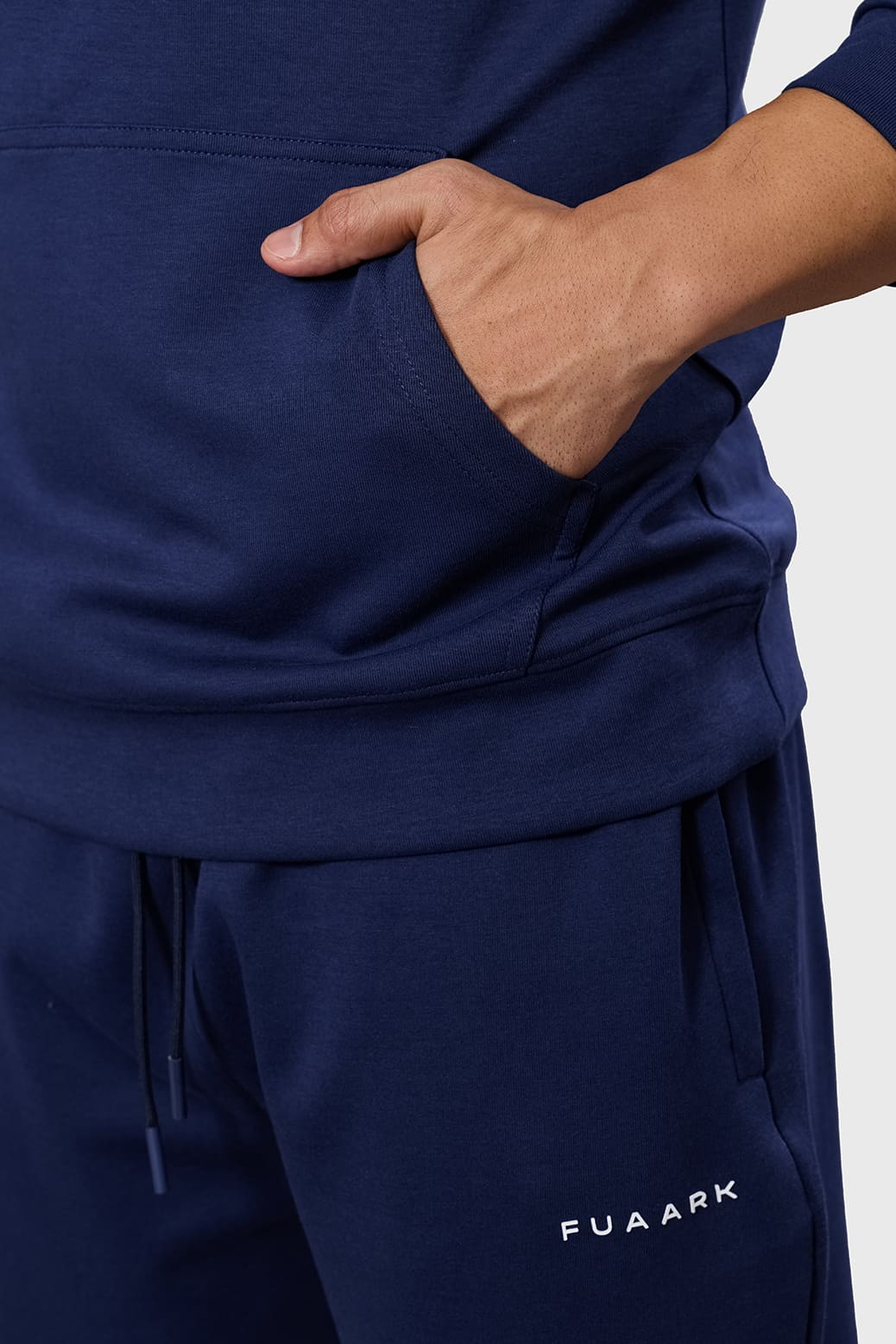 Alpine Pullover Navy/White - Image 3