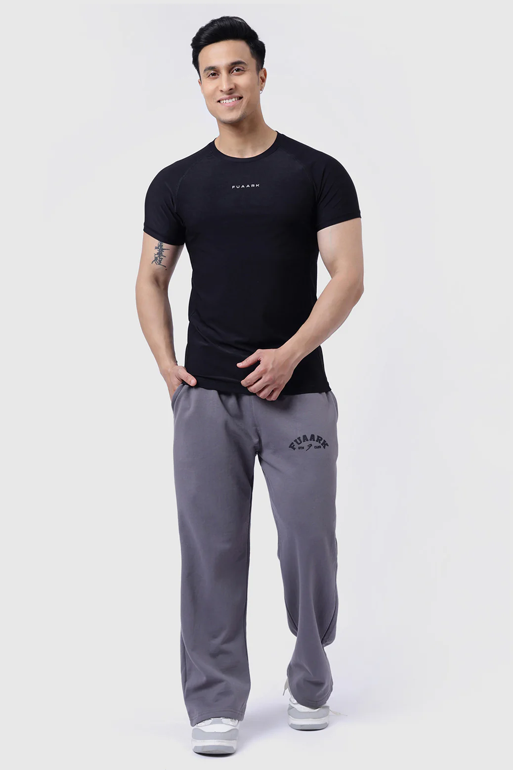 Blaze Nylon T-shirt Black - Image 6