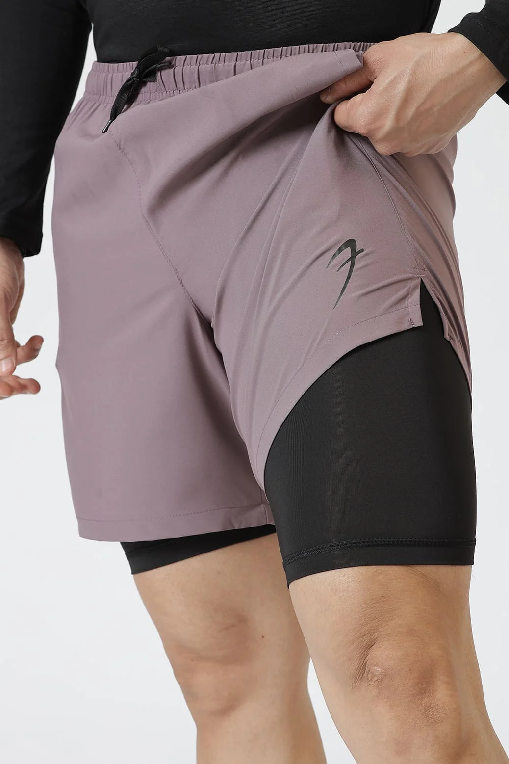 Chase T-shirt Black and 2 in 1 Compression Shorts Mauve - Image 4