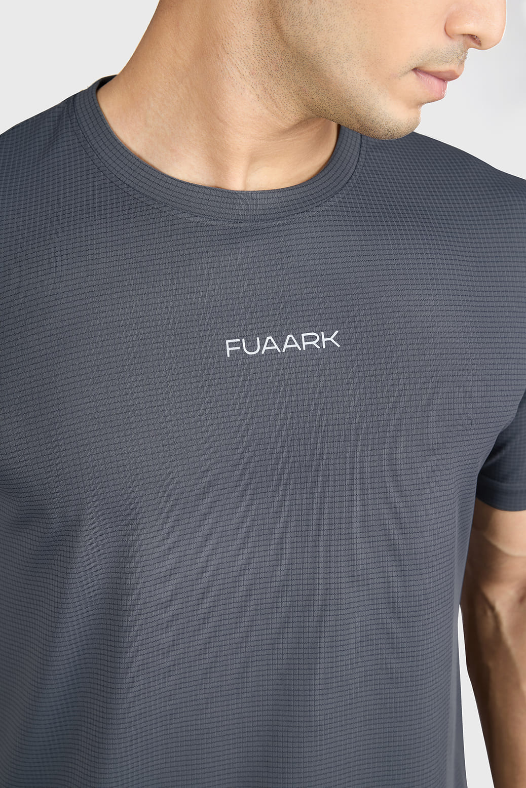 Checks Running T-shirt Grey - Image 3