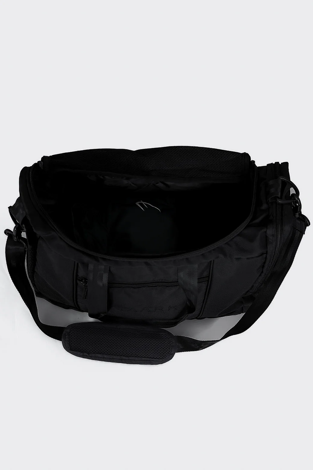 Classic Duffle Bag Black - Image 3