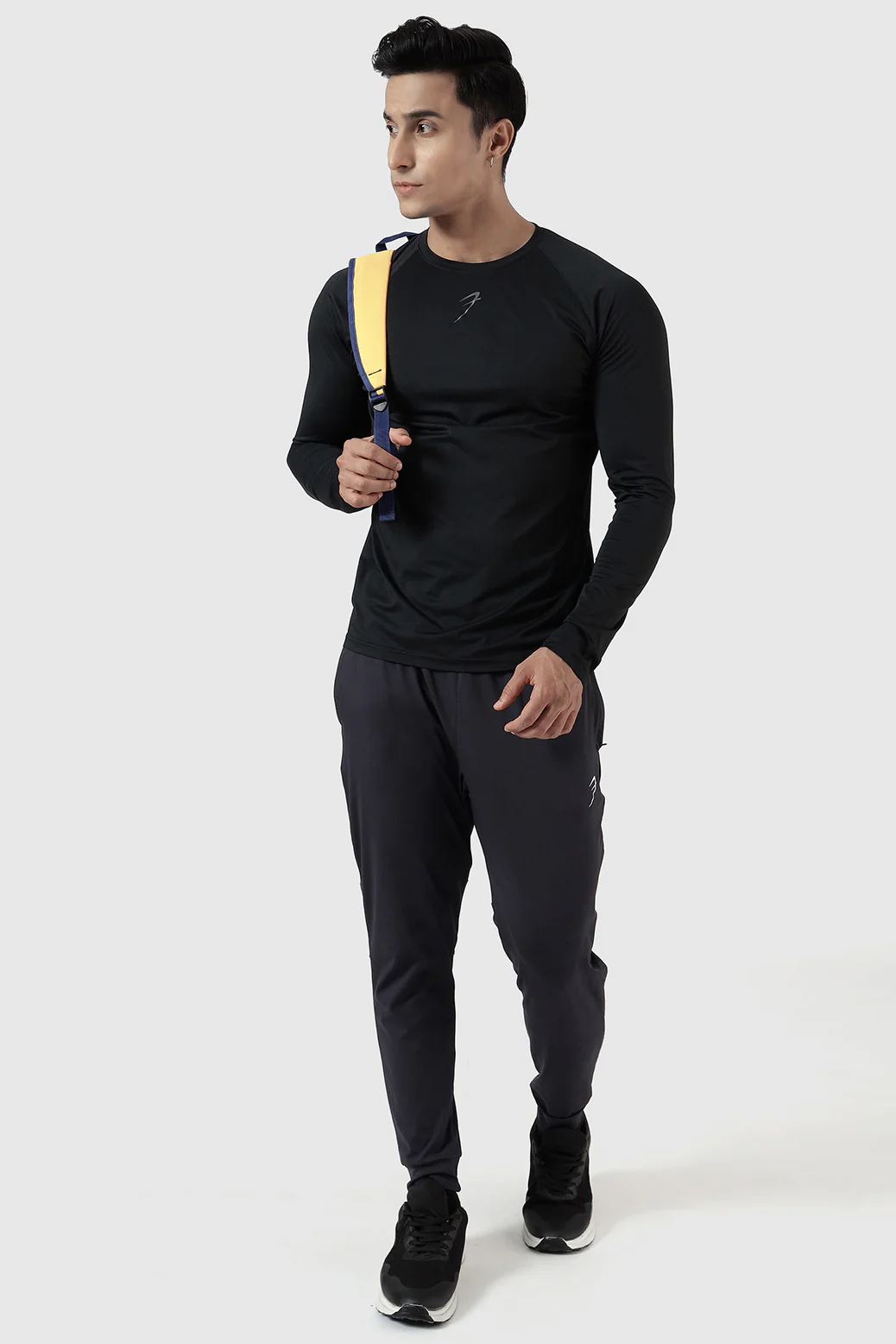 Core Fullsleeves T-shirt Black - Image 7