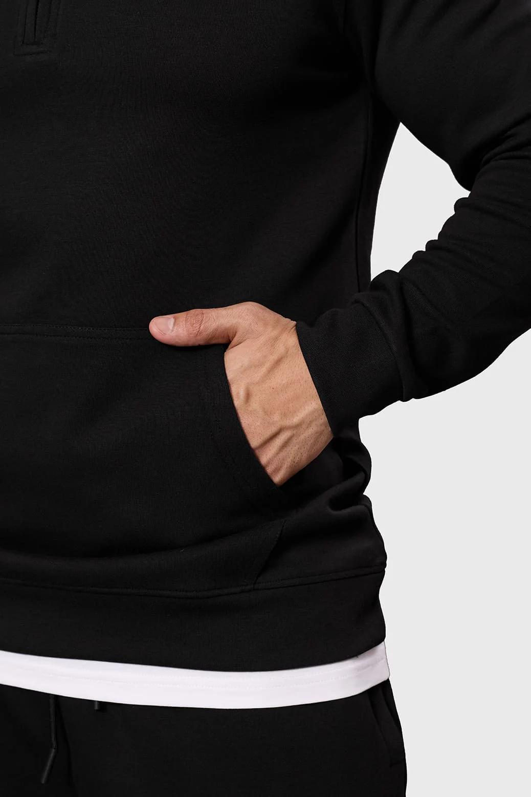 Eclipse Pullover Black - Image 5