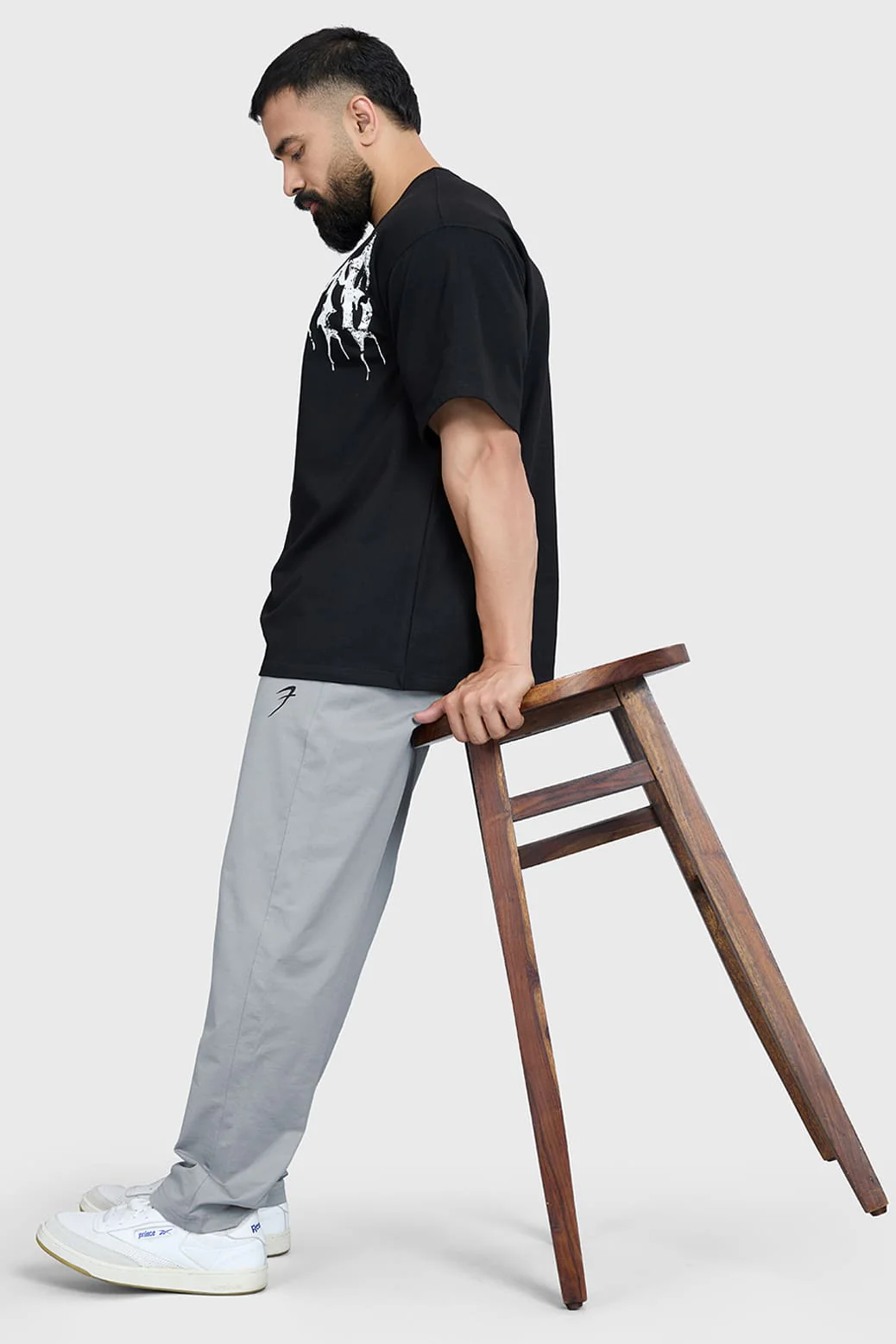 Levitate Oversized T-shirt Black - Image 3