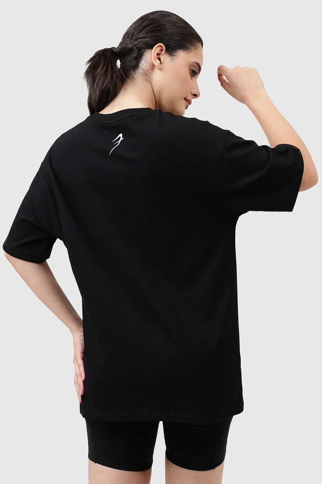 Levitate Oversized T-shirt Black - Image 6