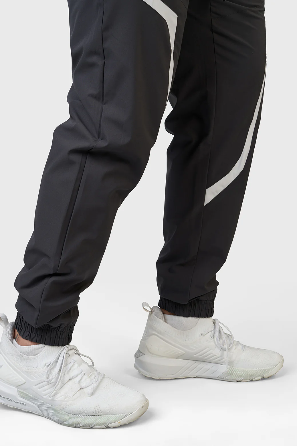 Momentum Joggers Coal - Image 3