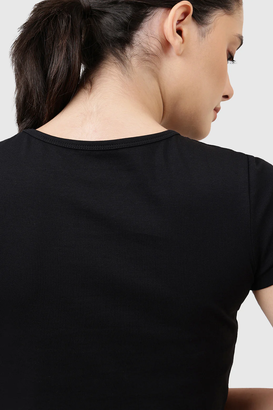Peak Crop Top Black - Image 4