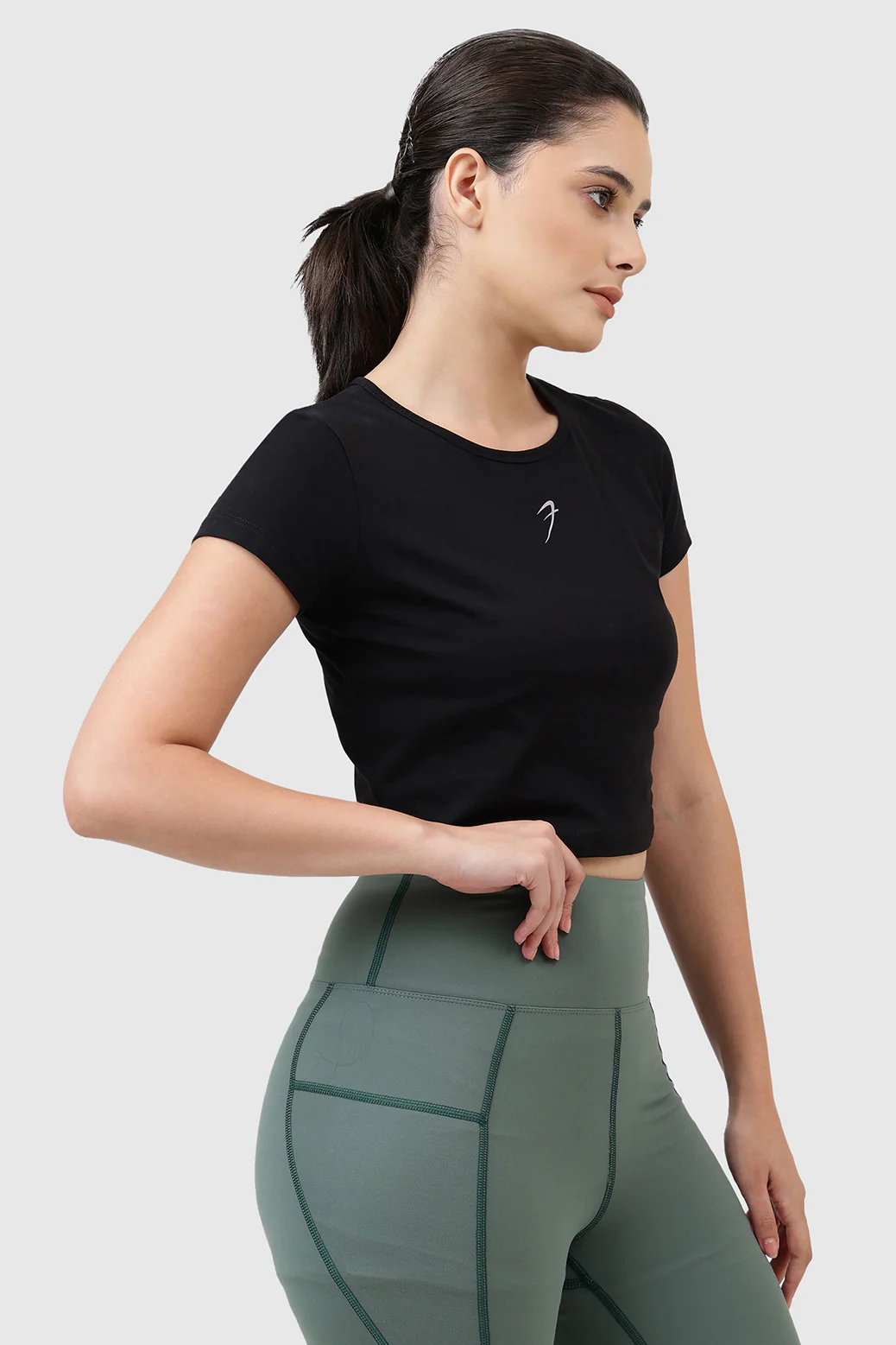 Peak Crop Top Black - Image 6