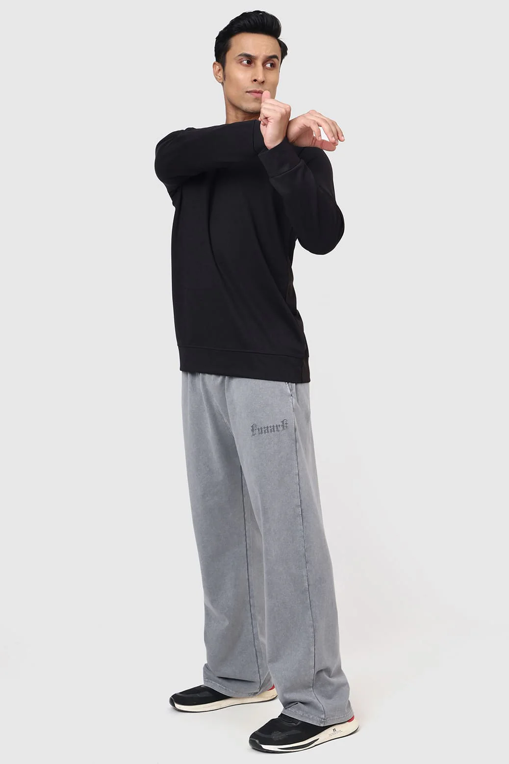 Polish Sweatshirt Black - Image 2