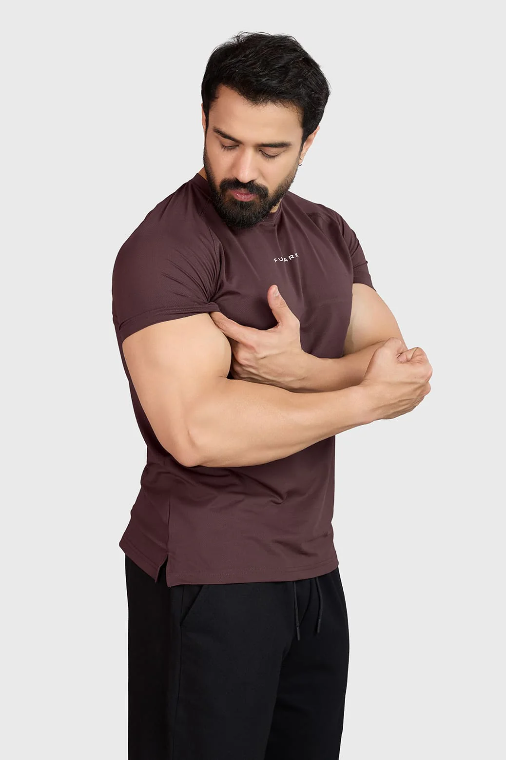 Sleek T-shirt Brown - Image 5