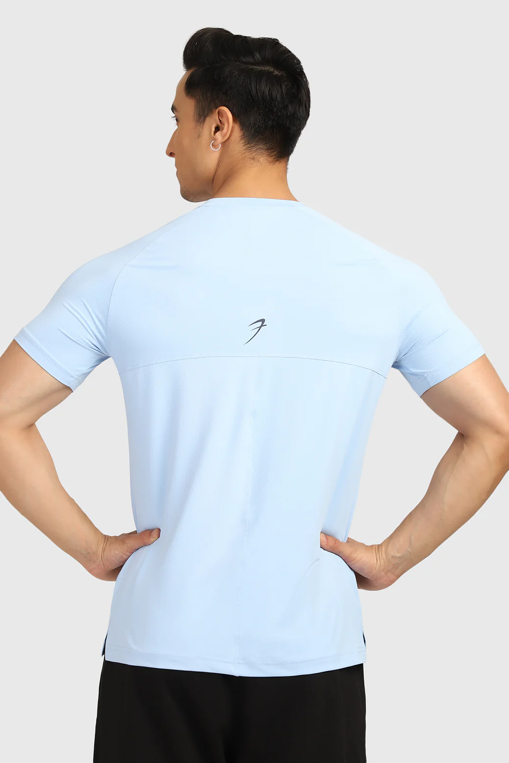 Sleek T-shirt Sky Blue - Image 5
