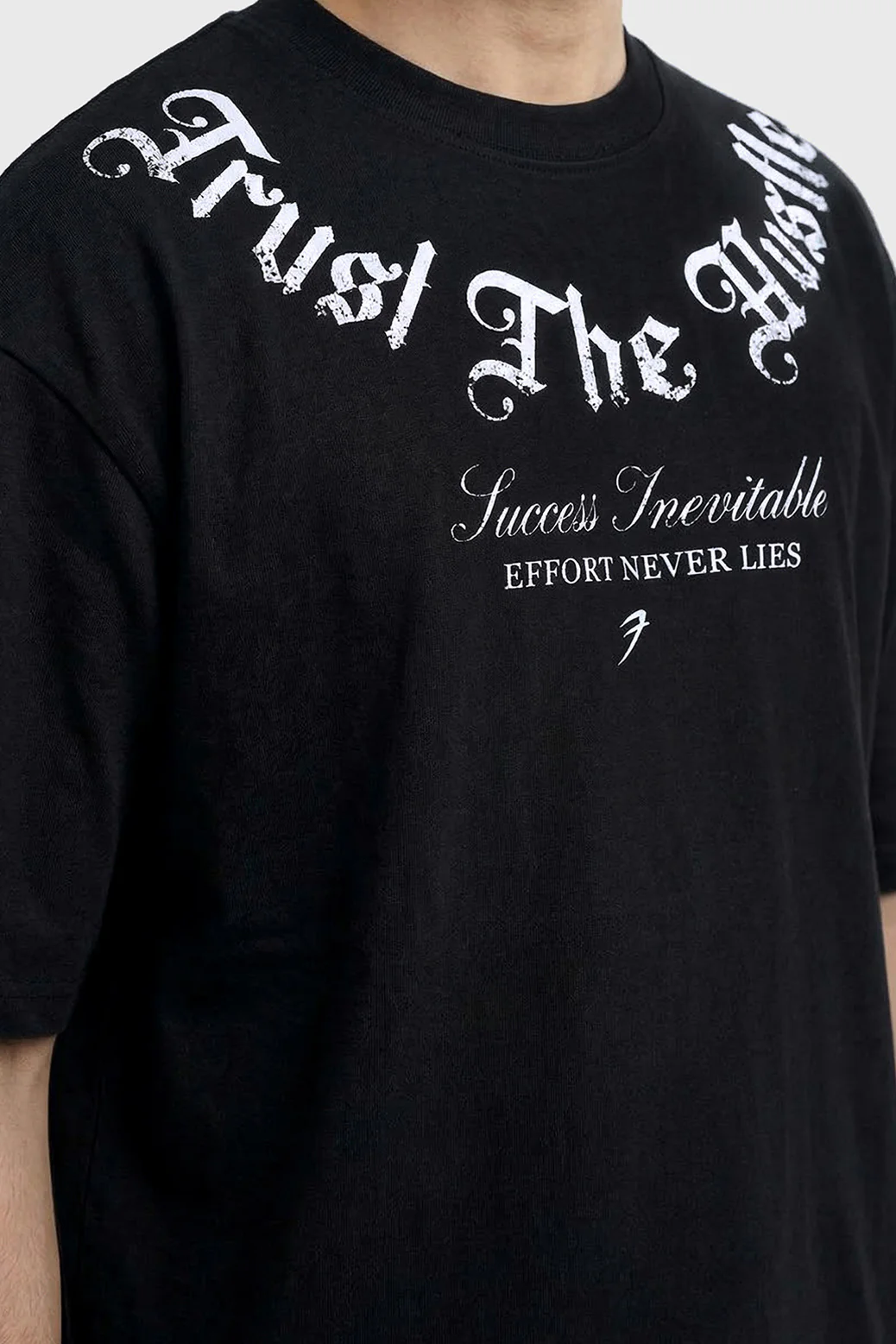 Trust The Hustle Oversized T-shirt Black - Image 3