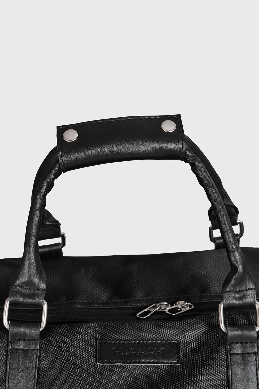 Vault Duffle Bag Black - Image 6