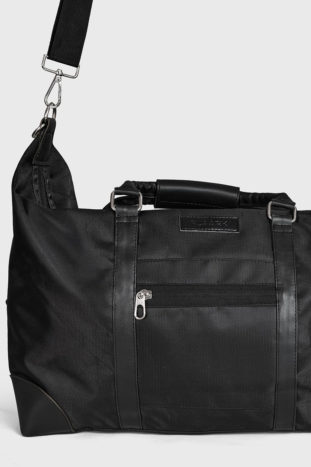 Vault Duffle Bag Black - Image 9
